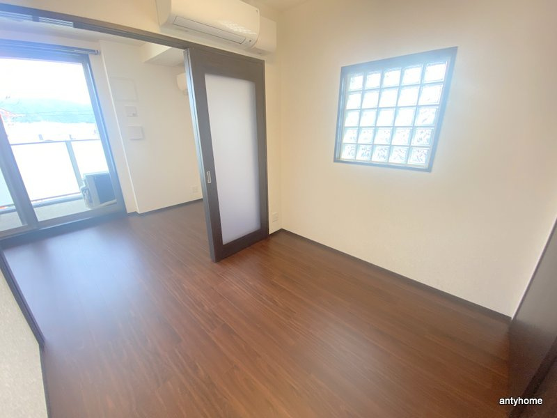 プレジオ荒本新町　仲介手数料無料の寝室