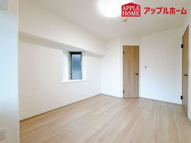 オーベル大宮・東宮原の洋室|居室は全室収納あり！たっぷりある収納活用でお部屋もキレイを保てます♪