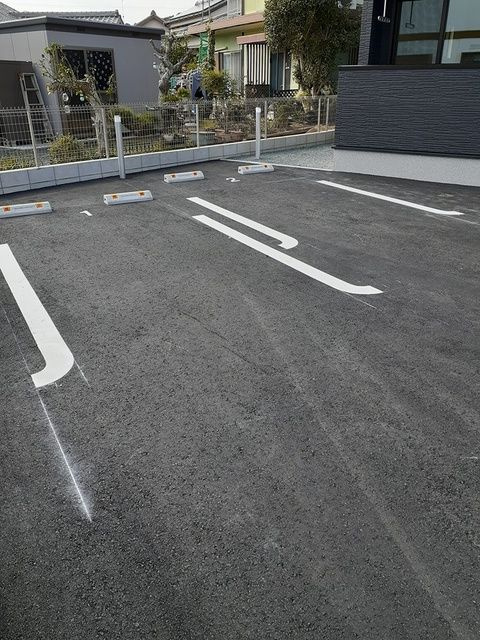 ロードバレーⅢの駐車場