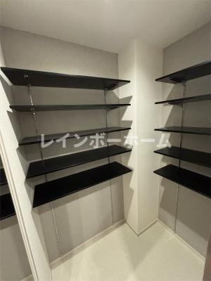 リブリ・三園の収納