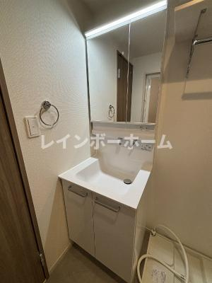 リブリ・三園の独立洗面台