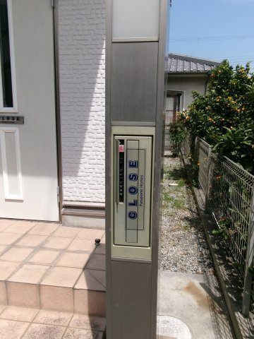 水田地所貸家のエントランス