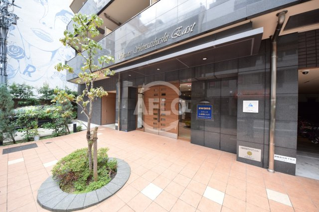 スワンズ心斎橋イーストのエントランス|スワンズ心斎橋EAST　エントランス