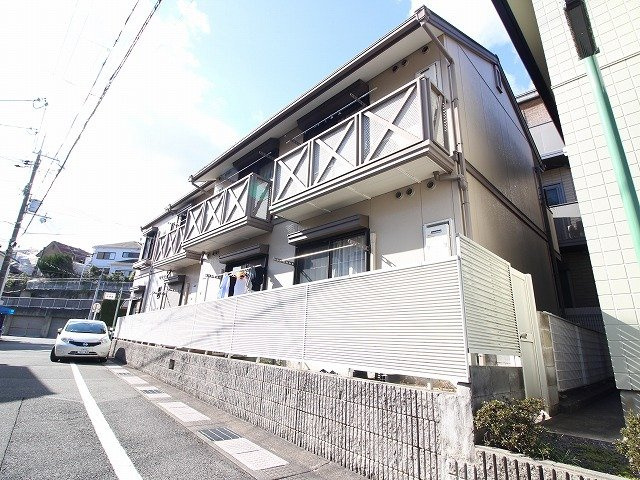 ローレルコート壱番館の外観