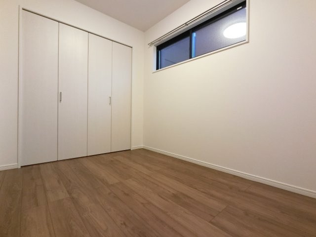 LUNIGHT都賀の洋室