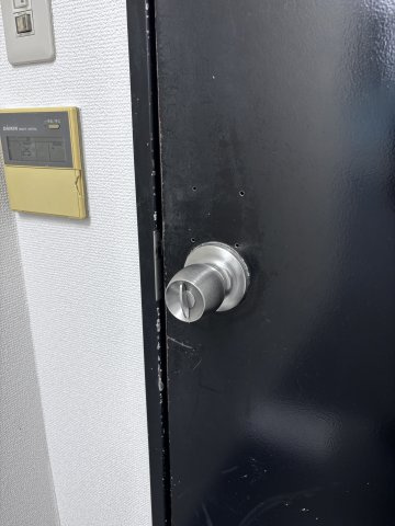 ノース四ツ橋ビルの玄関