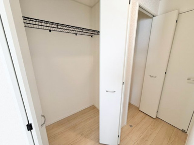 【収納】 | 八街市文違１号棟 | 即日内覧可能です！お気軽に０４７６－３７－３８８８までお問合せ下さい。