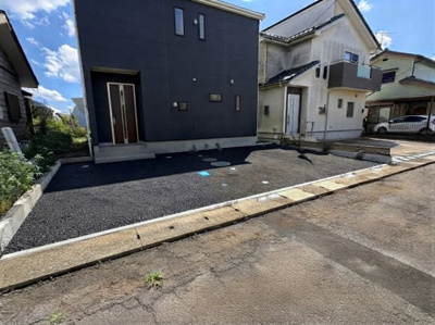 【駐車場】 | 八街市文違１号棟 | 即日内覧可能です！お気軽に０４７６－３７－３８８８までお問合せ下さい。