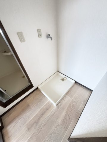 ハイツジュネスの洗面所|イメージ201号室の写真（反転あり）