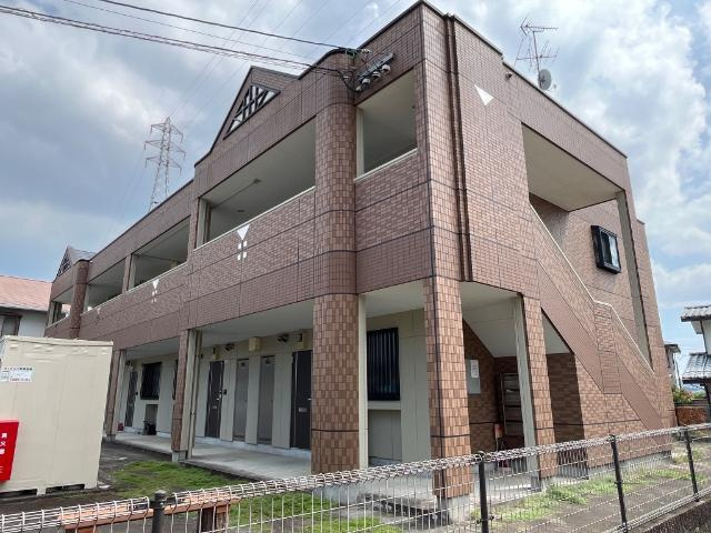合志市須屋のアパートのエントランス|外観写真（昼）