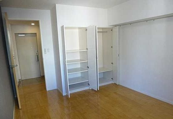 横浜市中区元浜町４丁目の賃貸マンションの寝室|光の差し込むお部屋です！