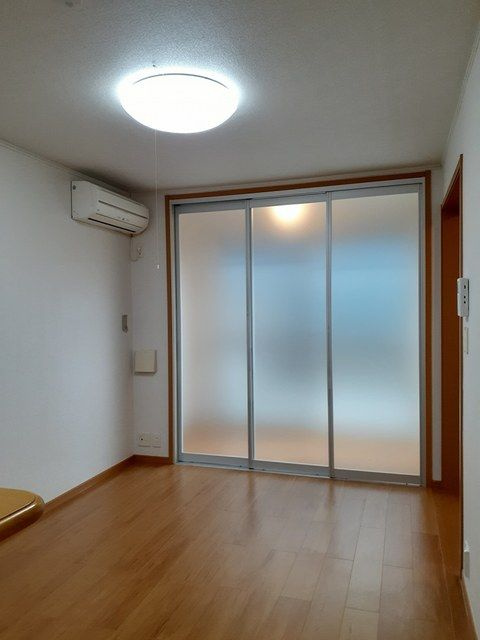フィオーレ西都の居間・リビング