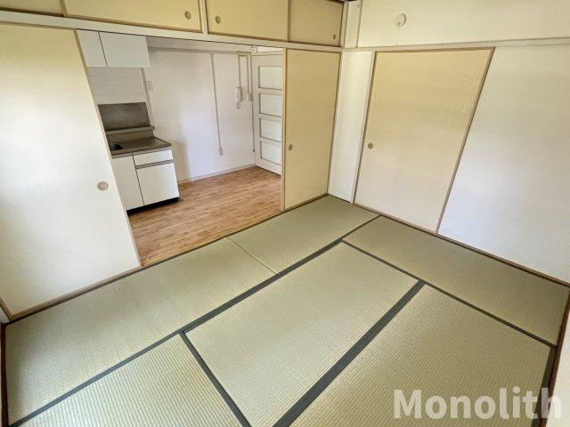 泉北茶山台２丁４番３号棟の居間・リビング