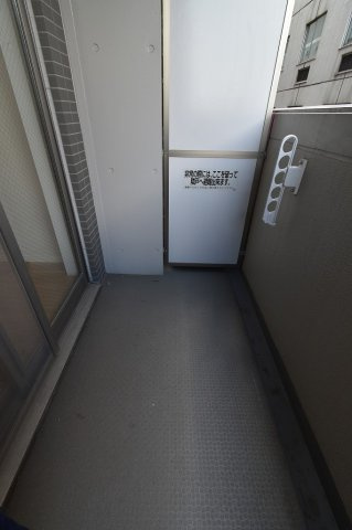 【バルコニー】セレビア新宿御苑前 