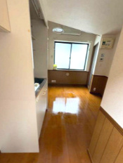 新宿区四谷坂町のアパートの内装
