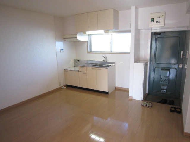 小川マンションの玄関