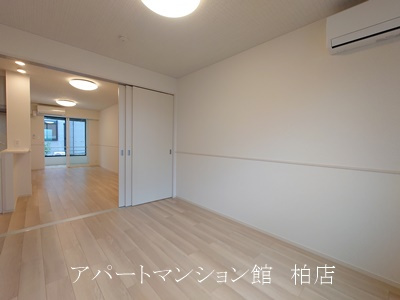 ジェルメ柏Ａ棟の寝室