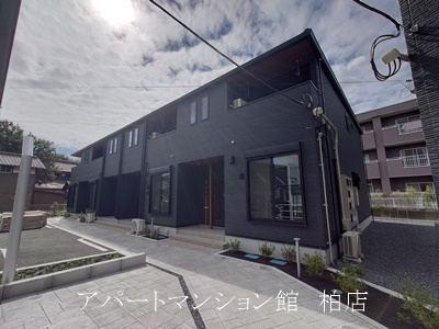 ジェルメ柏Ａ棟の外観