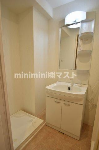 大阪市東成区東小橋１丁目の賃貸マンションの洗面所