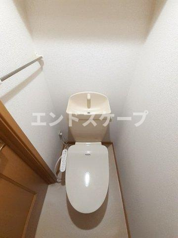 プラティークのトイレ|高崎、前橋のお部屋探しはエンドスケープまで！お客様の理想お聞かせ下さい♪