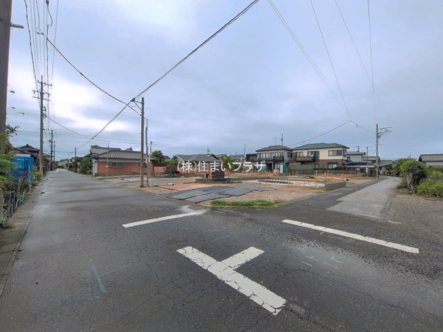 仲介手数料無料）一宮市時之島３７番　D号棟の前面道路含む現地写真