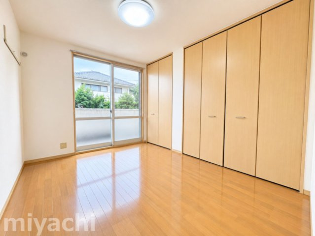 シャーメゾン藍住Dの洋室