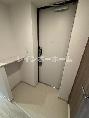 リブリ・三園の玄関