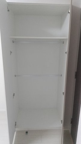 川崎市中原区新丸子町の賃貸マンションの収納