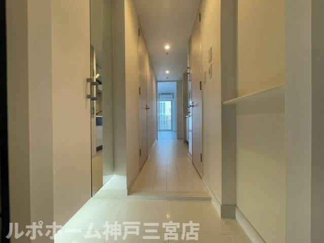 アーバネックスみなと元町の玄関