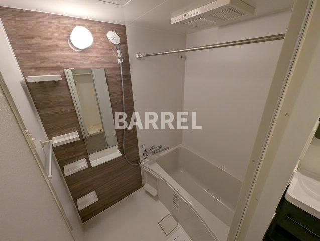 セレニテ十三ミラクの浴室