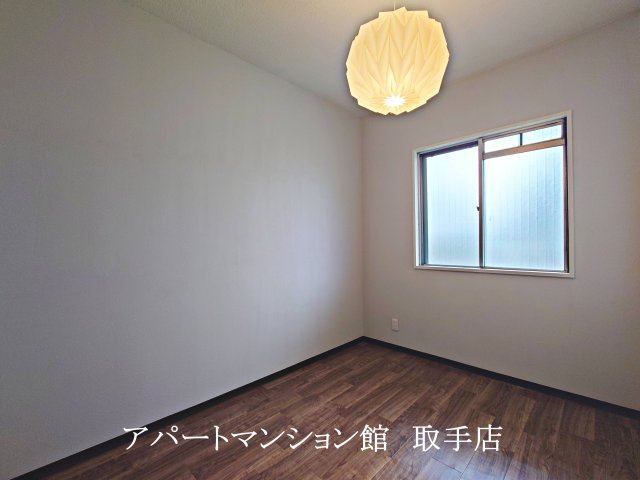 リバーサイドマンションの寝室