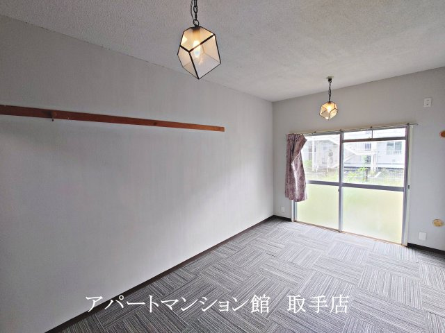 リバーサイドマンションの寝室