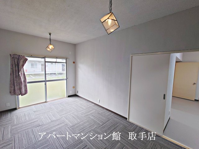 リバーサイドマンションの寝室