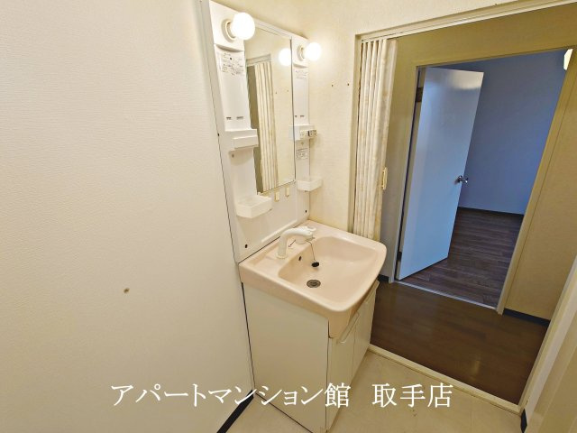 リバーサイドマンションの独立洗面台