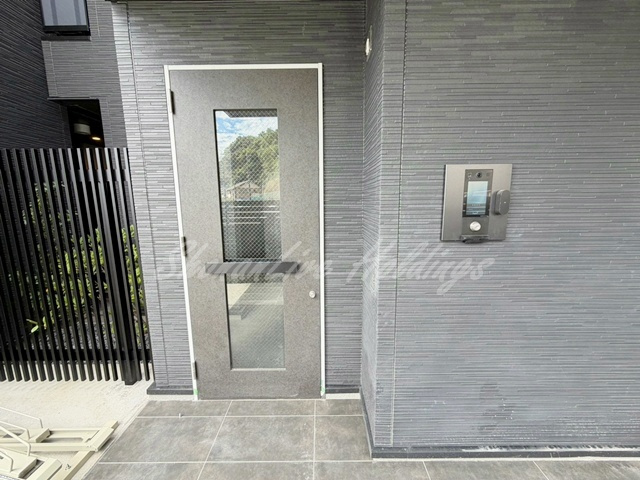 藤沢市大鋸２丁目の賃貸マンションのエントランス