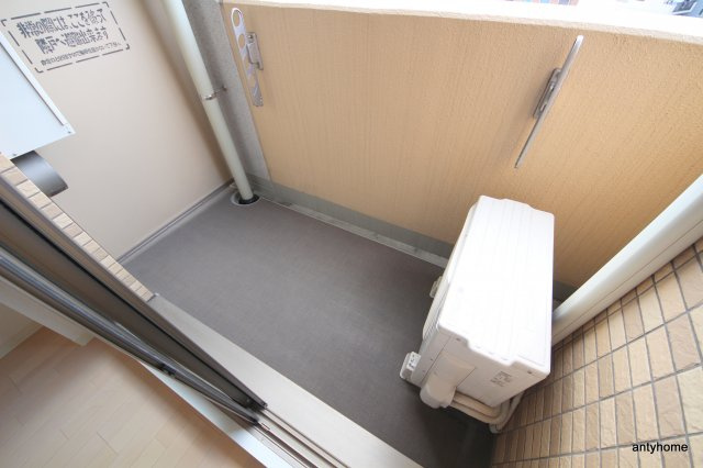 プレミアムコート天神橋　仲介手数料無料のバルコニー