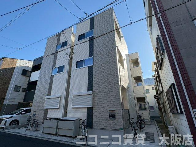 大阪市住之江区西加賀屋３丁目のアパートの外観