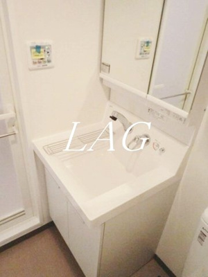 【洗面所】 | フェニックス西新宿参番館 | 洗面台です。