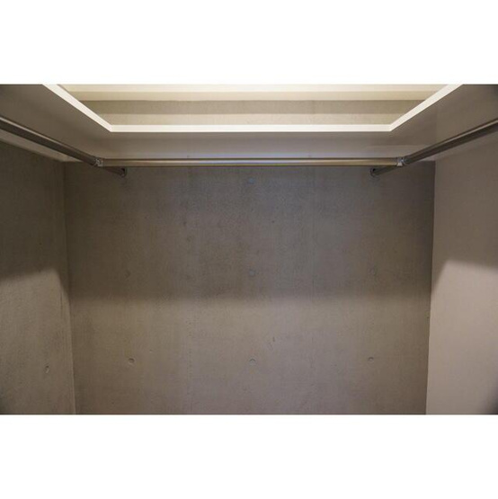 【収納】 | ウェルスクエアイズム三軒茶屋 | ウォークインクローゼット