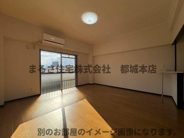 プリンセスマンションの居間・リビング