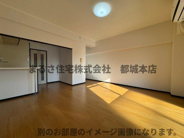 プリンセスマンションの居間・リビング