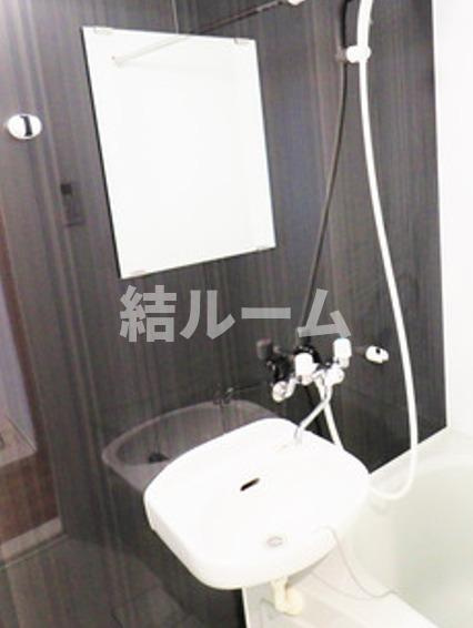 豊島区南大塚１丁目のアパートの洗面所