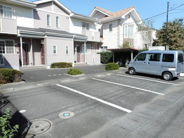 イーストコートの駐車場|駐車場