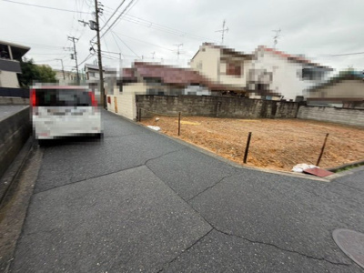 【前面道路含む現地写真】 | 池尻町　売土地 | 【建築のご提案が可能です】どんな家を建てる事ができるのだろう？と感じたらイエストアへご相談を！イエストアスタッフが設計士と共にご希望に沿った間取りをご提案を致します♪
