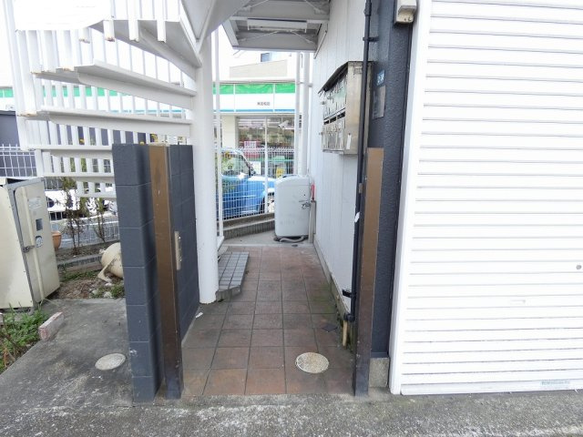 箕面市稲２丁目の店舗事務所
