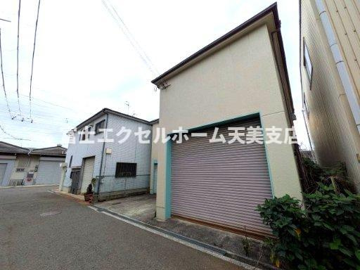 瓜破南2丁目貸工場の駐車場