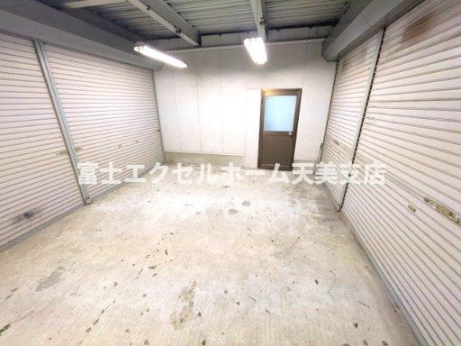 瓜破南2丁目貸工場の内装