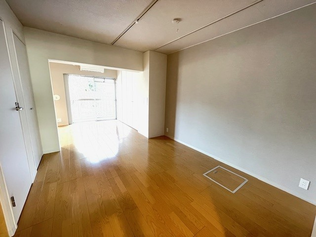 アールリエット三鷹の居間・リビング