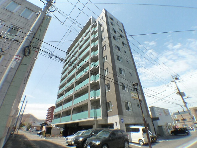 ＢＬＯＣＫ　ＴＯＷＥＲ