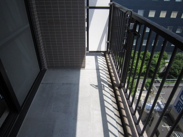 【バルコニー】レジデンス江戸川橋